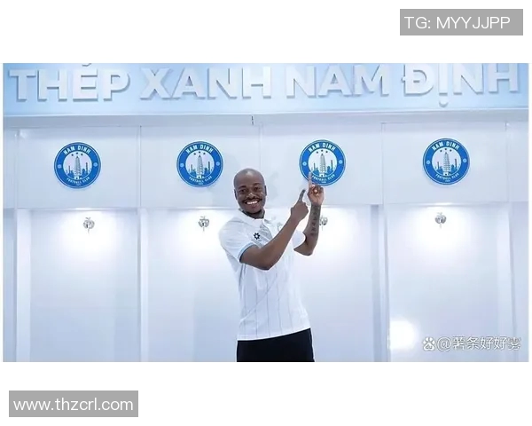 足球明星转会潮流揭秘出走名单及其背后故事分析